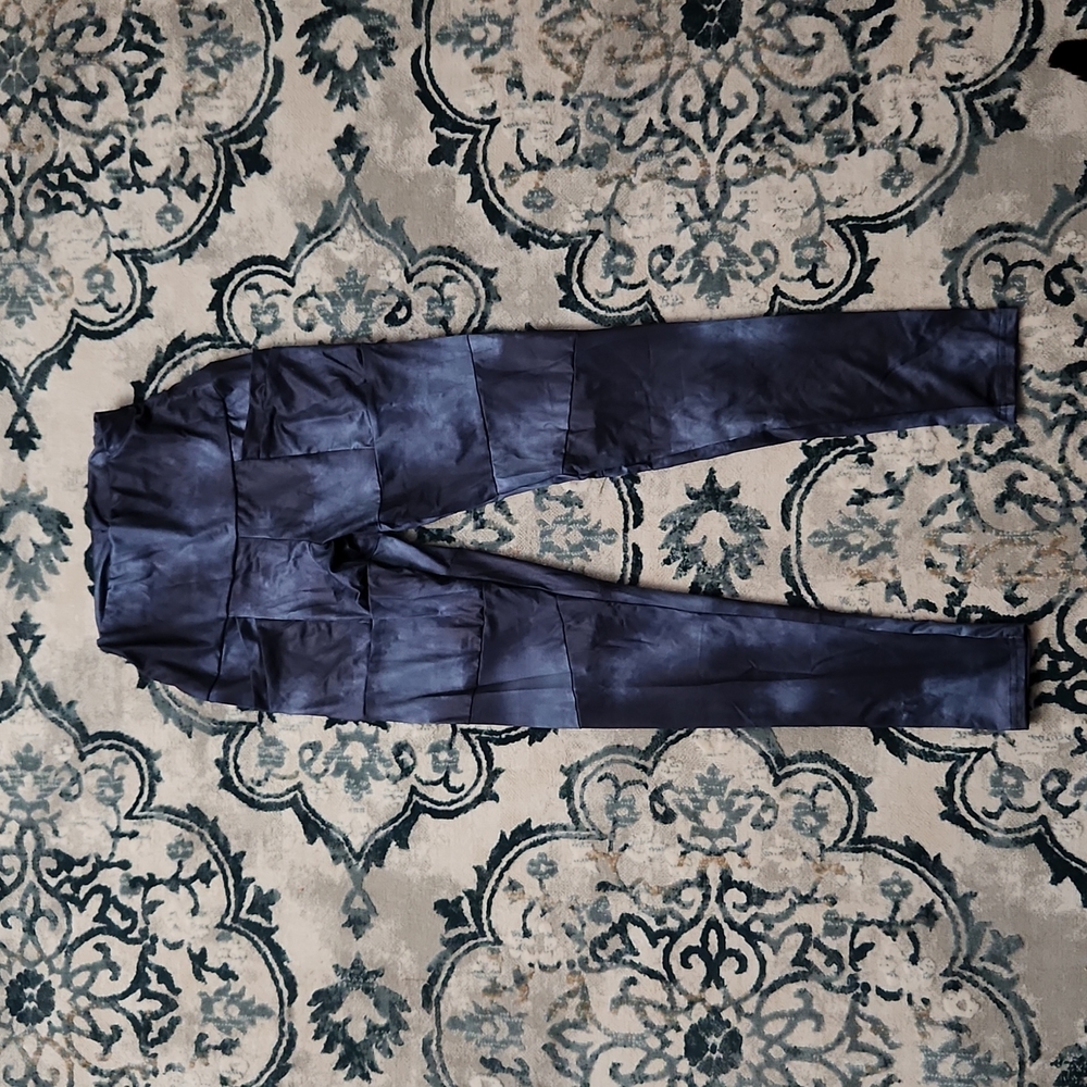 Blue patch looking poly leggings with pockets